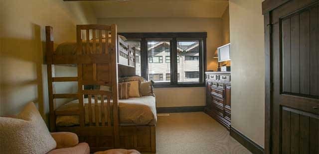 Sterling Lodge