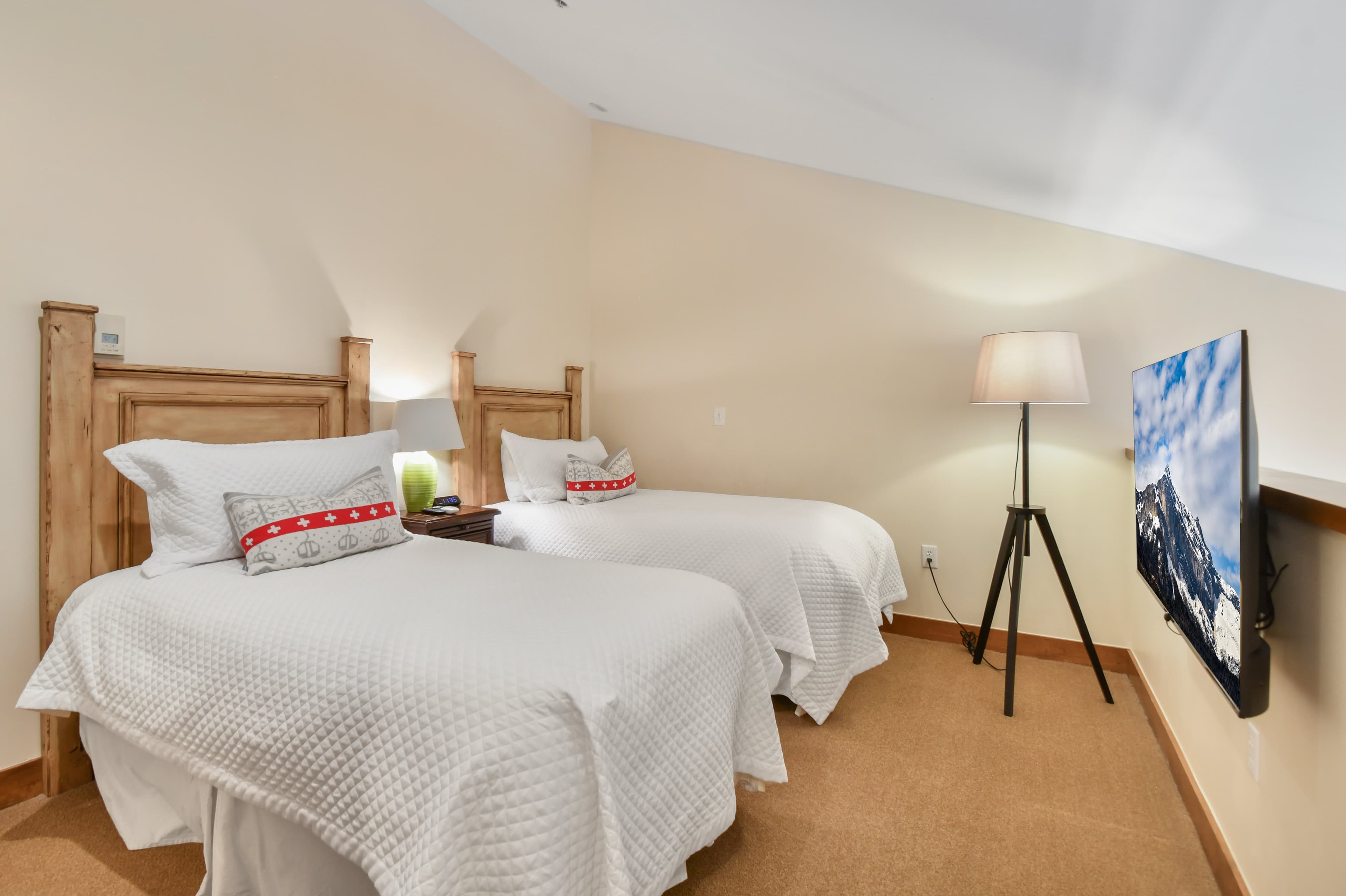 Loft with twin beds