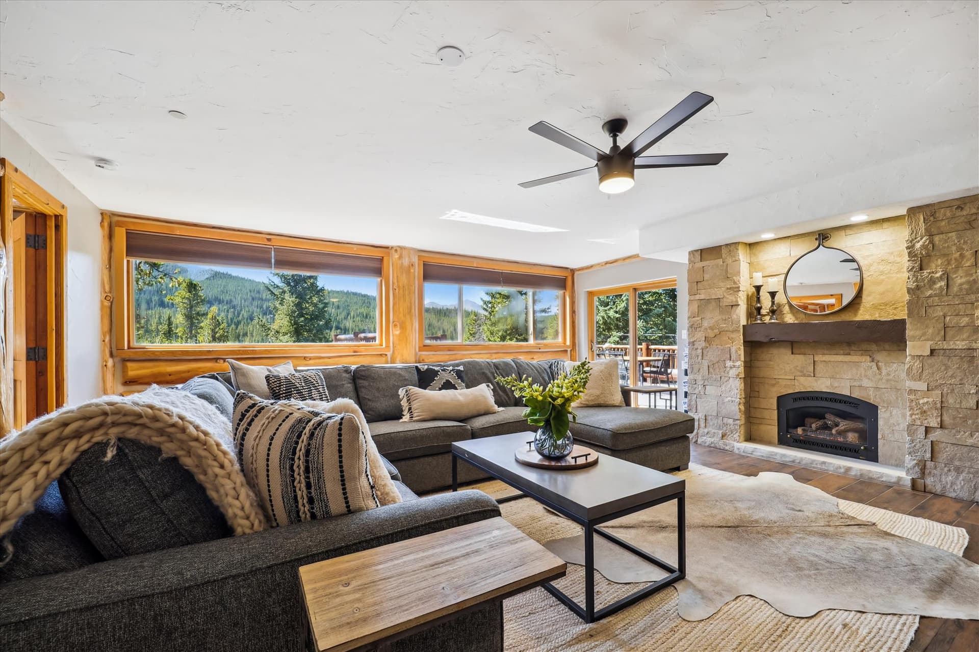 Living Area - Modern Log Cabin - Breckenridge Vacation Rental