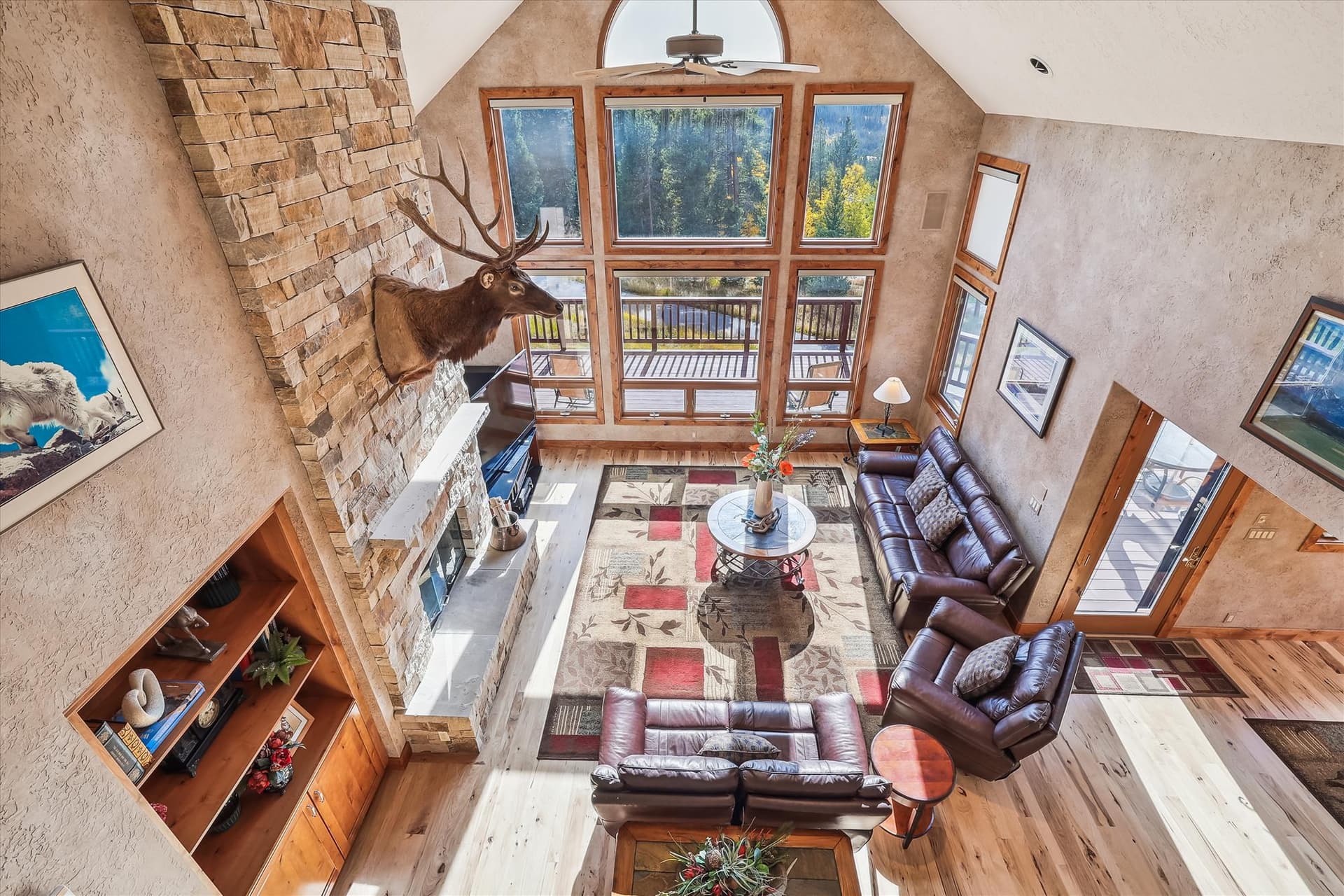 Living Area - Rounds Retreat - Breckenridge Vacation Rental