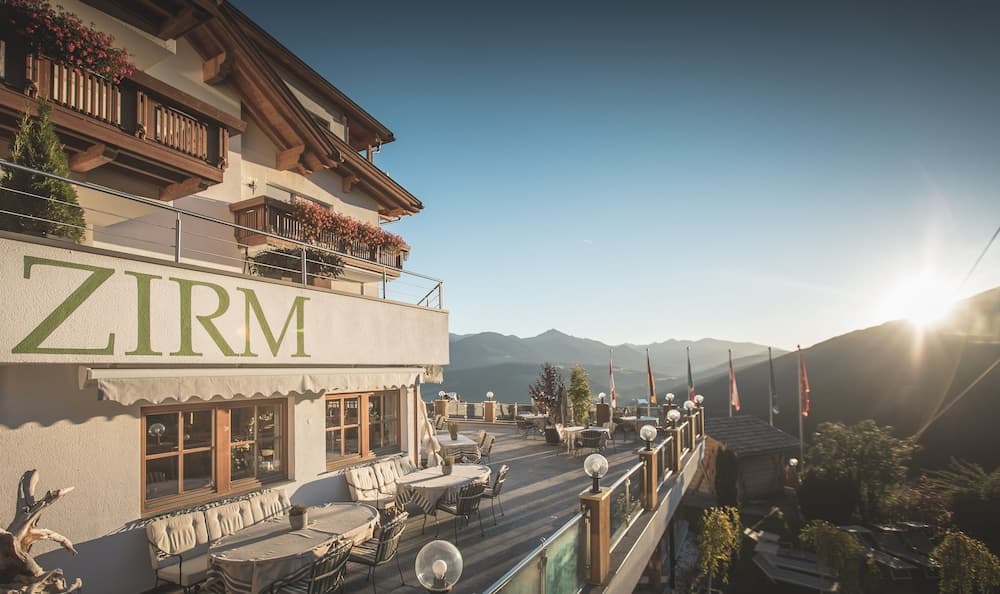 Sundeck
