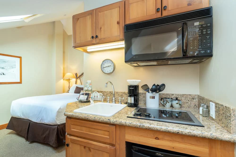Private kitchenette