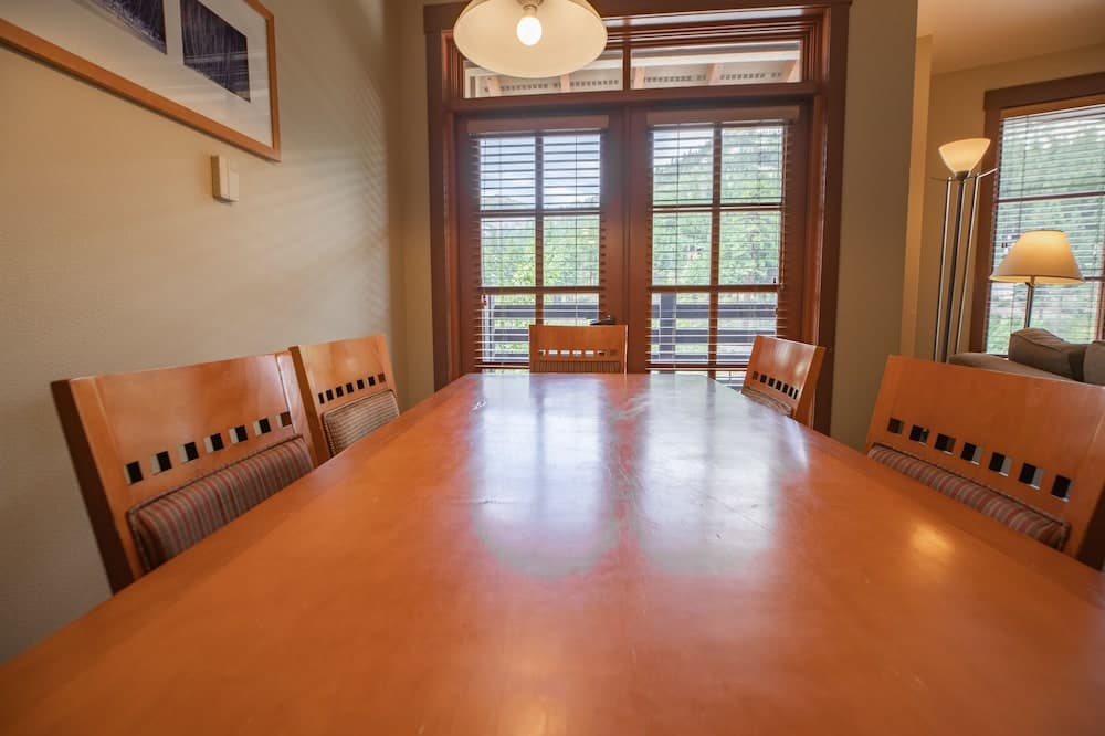 In-room dining