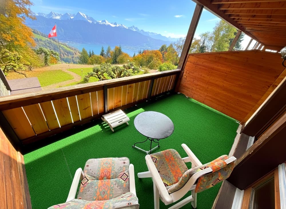 Primary image