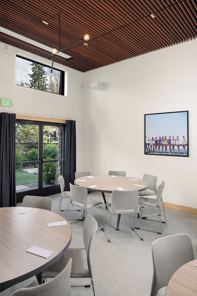 Meeting facility