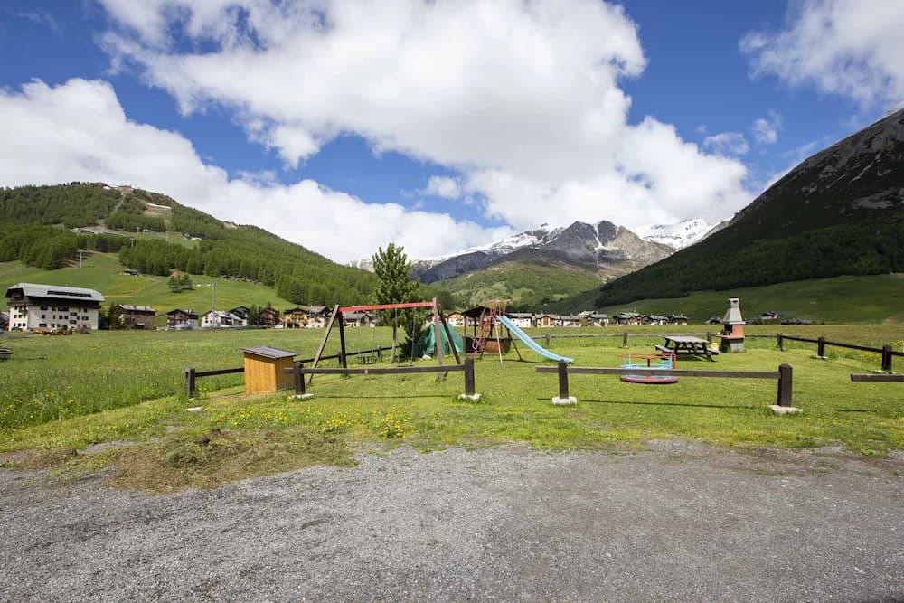 Children's play area - outdoor
