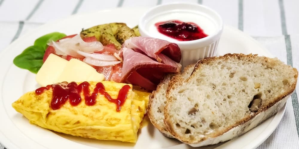 Breakfast meal