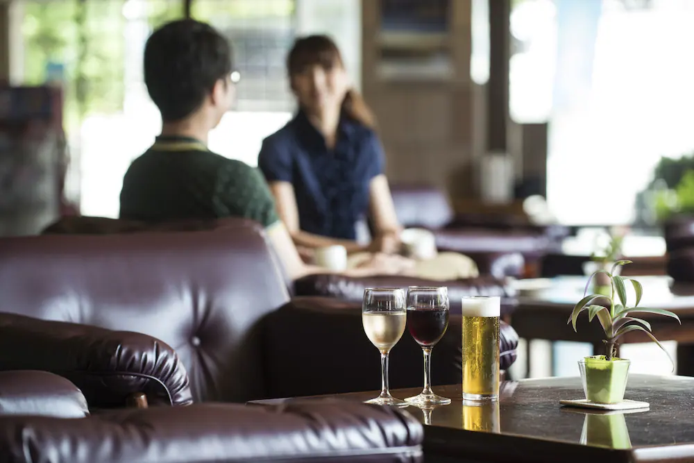 Lobby lounge