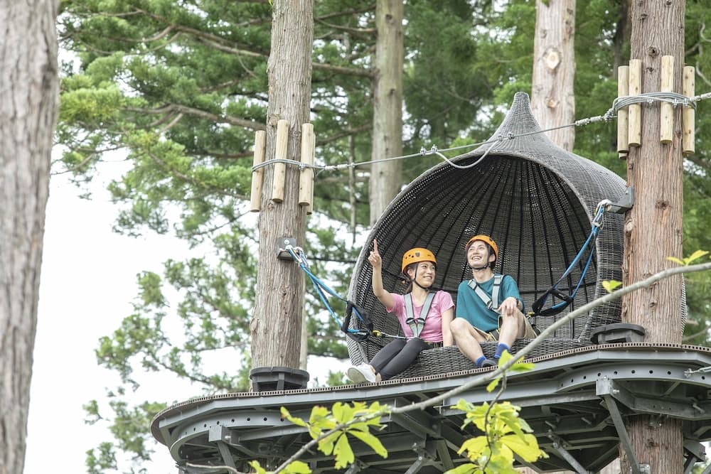 Ropes course (team building)