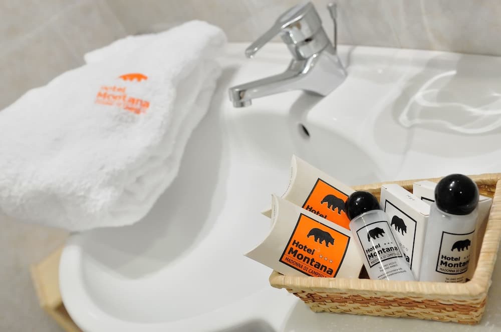 Bathroom amenities