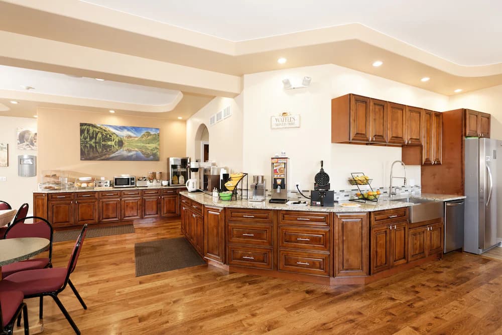 Breakfast area