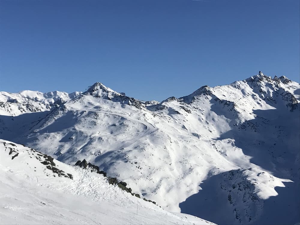 Snow and ski sports