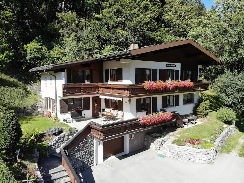 Primary image