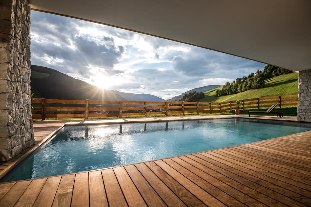 Rooftop pool